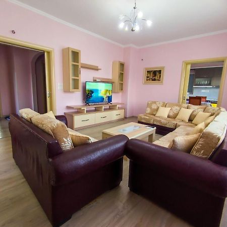Cheerful 2 Bedroom Villa With Free Parking. Gjirokaster Exterior photo